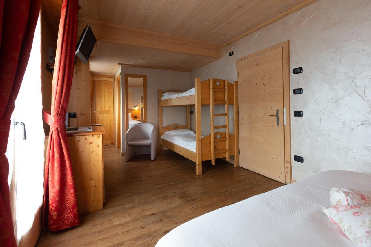 Hotel Funivia ボルミオ エクステリア 写真